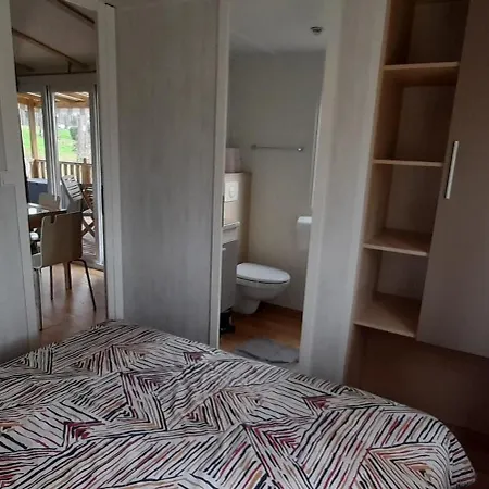 Camping Natherem, 3ch Dont 1 Parentale, 2 Sdb à Julien En Born Dans 4 étoile Saint-Julien-en-Born